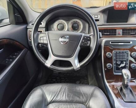 Серый Вольво ХС70, объемом двигателя 3 л и пробегом 268 тыс. км за 15200 $, фото 17 на Automoto.ua