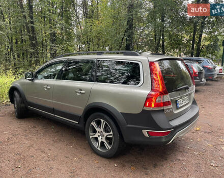 Сірий Вольво ХС70, об'ємом двигуна 3 л та пробігом 207 тис. км за 16900 $, фото 2 на Automoto.ua