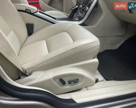 Сірий Вольво ХС70, об'ємом двигуна 3 л та пробігом 207 тис. км за 16900 $, фото 13 на Automoto.ua