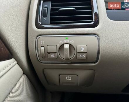 Серый Вольво ХС70, объемом двигателя 2.95 л и пробегом 206 тыс. км за 17990 $, фото 15 на Automoto.ua