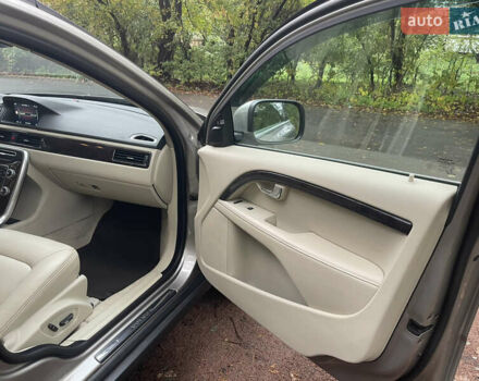 Сірий Вольво ХС70, об'ємом двигуна 3 л та пробігом 207 тис. км за 16900 $, фото 15 на Automoto.ua