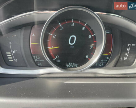 Сірий Вольво ХС70, об'ємом двигуна 2 л та пробігом 253 тис. км за 12900 $, фото 19 на Automoto.ua