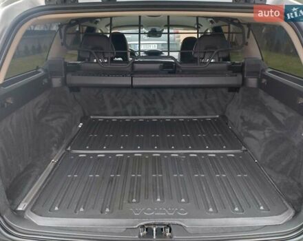 Сірий Вольво ХС70, об'ємом двигуна 2.4 л та пробігом 240 тис. км за 19700 $, фото 15 на Automoto.ua