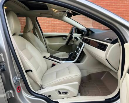 Серый Вольво ХС70, объемом двигателя 2.5 л и пробегом 78 тыс. км за 6700 $, фото 8 на Automoto.ua