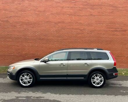 Серый Вольво ХС70, объемом двигателя 2.5 л и пробегом 78 тыс. км за 6700 $, фото 3 на Automoto.ua