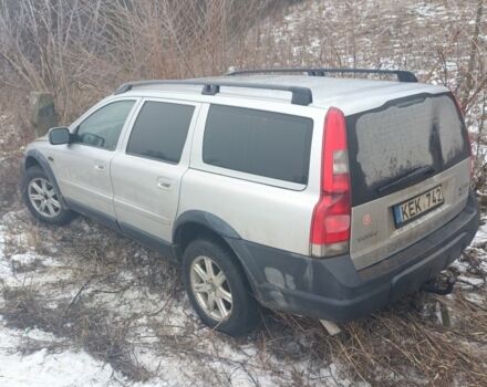 Серый Вольво ХС70, объемом двигателя 2.4 л и пробегом 274 тыс. км за 2330 $, фото 1 на Automoto.ua