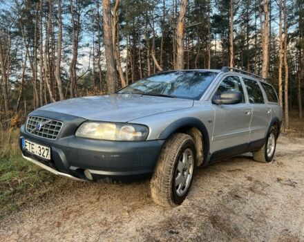Вольво ХС70 2004 в Чугуеве на Automoto.ua Серый Вольво ХС70, объемом двигателя 2.4 л и пробегом 370 тыс. км за 3700 $, фото 1 на Automoto.ua
