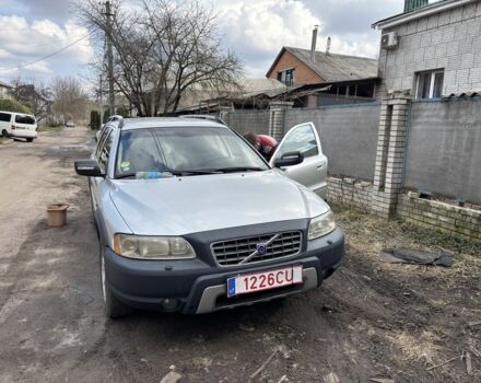 Серый Вольво ХС70, объемом двигателя 2.4 л и пробегом 375 тыс. км за 5649 $, фото 1 на Automoto.ua