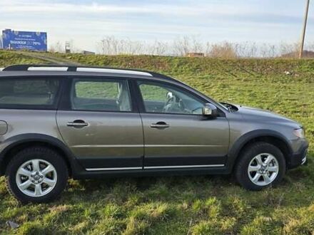 Серый Вольво ХС70, объемом двигателя 2.4 л и пробегом 230 тыс. км за 11200 $, фото 1 на Automoto.ua