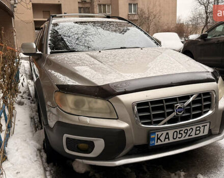 Серый Вольво ХС70, объемом двигателя 3.2 л и пробегом 319 тыс. км за 10000 $, фото 1 на Automoto.ua