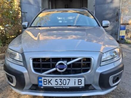 Вольво ХС70 2007 в Ровно на Automoto.ua Серый Вольво ХС70, объемом двигателя 2.4 л и пробегом 181 тыс. км за 11600 $, фото 1 на Automoto.ua