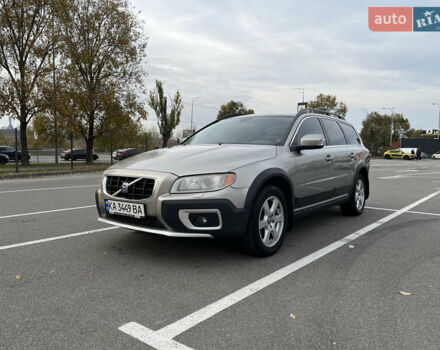 Сірий Вольво ХС70, об'ємом двигуна 3.19 л та пробігом 208 тис. км за 12000 $, фото 1 на Automoto.ua