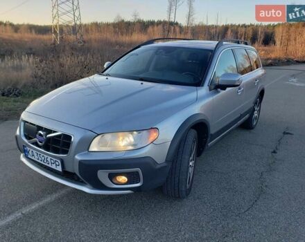 Серый Вольво ХС70, объемом двигателя 2.95 л и пробегом 273 тыс. км за 11800 $, фото 1 на Automoto.ua