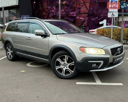 Сірий Вольво ХС70, об'ємом двигуна 2.95 л та пробігом 206 тис. км за 17990 $, фото 1 на Automoto.ua