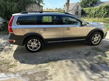 Серый Вольво ХС70, объемом двигателя 2 л и пробегом 130 тыс. км за 16500 $, фото 1 на Automoto.ua