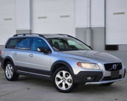 Серый Вольво ХС70, объемом двигателя 2.5 л и пробегом 79 тыс. км за 3500 $, фото 1 на Automoto.ua