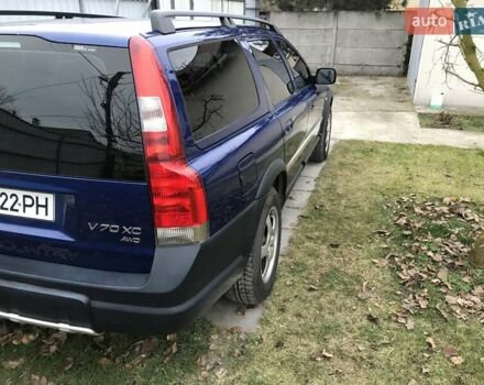 Синий Вольво ХС70, объемом двигателя 2.4 л и пробегом 220 тыс. км за 10000 $, фото 7 на Automoto.ua