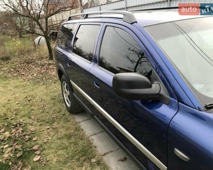 Синий Вольво ХС70, объемом двигателя 2.4 л и пробегом 220 тыс. км за 10000 $, фото 3 на Automoto.ua