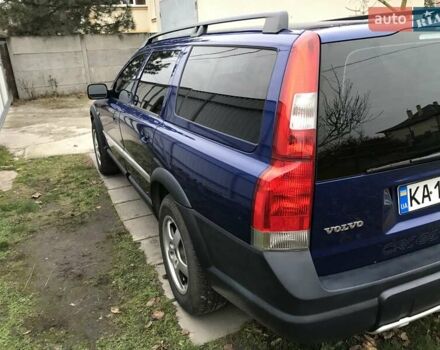 Синий Вольво ХС70, объемом двигателя 2.4 л и пробегом 220 тыс. км за 10000 $, фото 6 на Automoto.ua