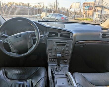 Синій Вольво ХС70, об'ємом двигуна 2.4 л та пробігом 190 тис. км за 4490 $, фото 6 на Automoto.ua