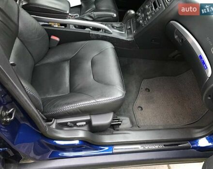 Синий Вольво ХС70, объемом двигателя 2.4 л и пробегом 220 тыс. км за 10000 $, фото 13 на Automoto.ua