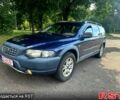 Синий Вольво ХС70, объемом двигателя 2.4 л и пробегом 317 тыс. км за 3800 $, фото 1 на Automoto.ua