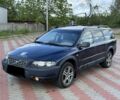 Синий Вольво ХС70, объемом двигателя 2.4 л и пробегом 300 тыс. км за 2650 $, фото 1 на Automoto.ua