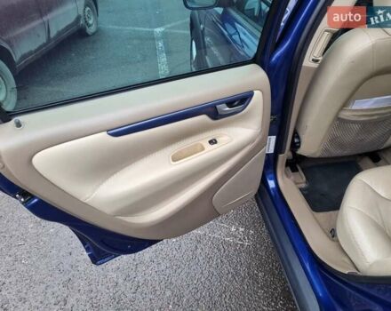 Синий Вольво ХС70, объемом двигателя 2.4 л и пробегом 330 тыс. км за 11499 $, фото 17 на Automoto.ua