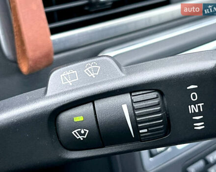 Синій Вольво ХС70, об'ємом двигуна 2.4 л та пробігом 143 тис. км за 18500 $, фото 11 на Automoto.ua