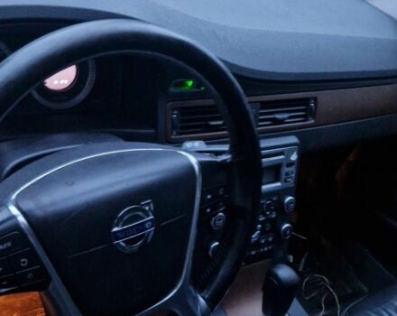 Синий Вольво ХС70, объемом двигателя 2.4 л и пробегом 248 тыс. км за 7900 $, фото 4 на Automoto.ua