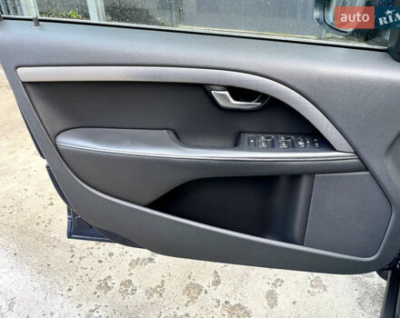 Синій Вольво ХС70, об'ємом двигуна 2.4 л та пробігом 143 тис. км за 18500 $, фото 27 на Automoto.ua