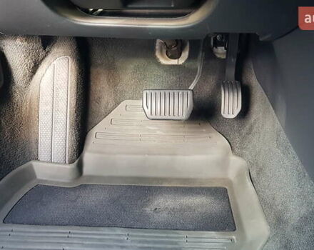 Синий Вольво ХС70, объемом двигателя 2.4 л и пробегом 225 тыс. км за 14750 $, фото 37 на Automoto.ua