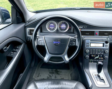 Синій Вольво ХС70, об'ємом двигуна 2.4 л та пробігом 143 тис. км за 18500 $, фото 49 на Automoto.ua