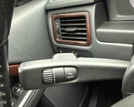 Синій Вольво ХС70, об'ємом двигуна 2.4 л та пробігом 202 тис. км за 16700 $, фото 28 на Automoto.ua