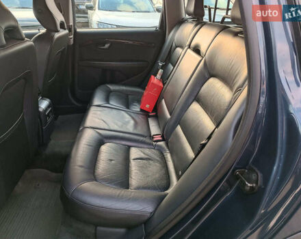 Синий Вольво ХС70, объемом двигателя 2.4 л и пробегом 264 тыс. км за 15990 $, фото 9 на Automoto.ua