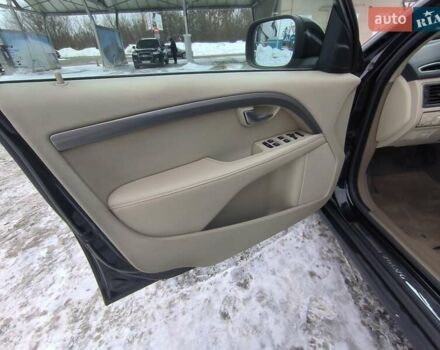 Синий Вольво ХС70, объемом двигателя 2.4 л и пробегом 372 тыс. км за 15500 $, фото 14 на Automoto.ua