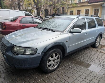 Синий Вольво ХС70, объемом двигателя 2.4 л и пробегом 190 тыс. км за 4490 $, фото 1 на Automoto.ua