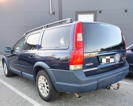 Синий Вольво ХС70, объемом двигателя 2.4 л и пробегом 470 тыс. км за 3200 $, фото 1 на Automoto.ua