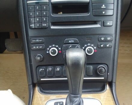 Белый Вольво ХС90, объемом двигателя 3.2 л и пробегом 267 тыс. км за 14493 $, фото 9 на Automoto.ua