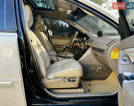 Белый Вольво ХС90, объемом двигателя 2.4 л и пробегом 370 тыс. км за 8600 $, фото 13 на Automoto.ua