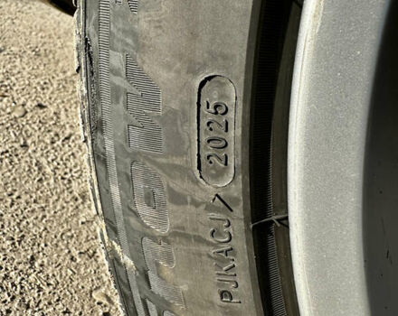 Белый Вольво ХС90, объемом двигателя 2.4 л и пробегом 370 тыс. км за 8600 $, фото 21 на Automoto.ua