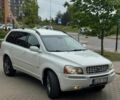 Белый Вольво ХС90, объемом двигателя 2.4 л и пробегом 368 тыс. км за 6500 $, фото 3 на Automoto.ua