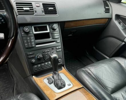 Белый Вольво ХС90, объемом двигателя 2.4 л и пробегом 368 тыс. км за 6500 $, фото 15 на Automoto.ua