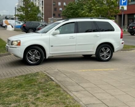 Белый Вольво ХС90, объемом двигателя 2.4 л и пробегом 368 тыс. км за 6500 $, фото 4 на Automoto.ua