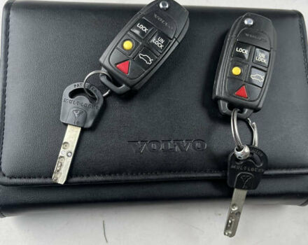 Белый Вольво ХС90, объемом двигателя 2.4 л и пробегом 375 тыс. км за 12500 $, фото 27 на Automoto.ua