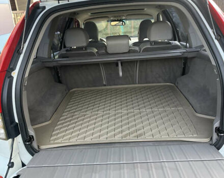 Белый Вольво ХС90, объемом двигателя 2.4 л и пробегом 375 тыс. км за 12500 $, фото 24 на Automoto.ua