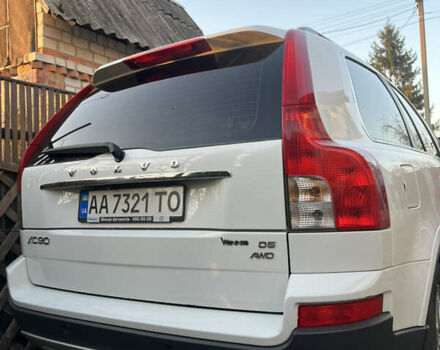 Белый Вольво ХС90, объемом двигателя 2.4 л и пробегом 375 тыс. км за 12500 $, фото 29 на Automoto.ua