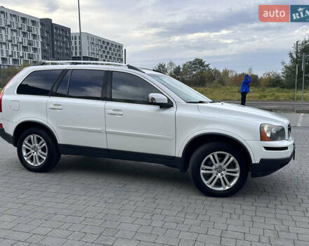 Белый Вольво ХС90, объемом двигателя 3.2 л и пробегом 157 тыс. км за 14999 $, фото 2 на Automoto.ua