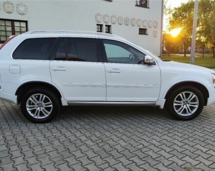 Белый Вольво ХС90, объемом двигателя 2.4 л и пробегом 198 тыс. км за 3750 $, фото 2 на Automoto.ua