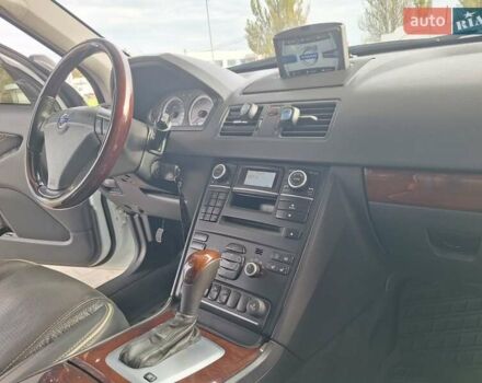 Белый Вольво ХС90, объемом двигателя 2.4 л и пробегом 139 тыс. км за 18500 $, фото 28 на Automoto.ua